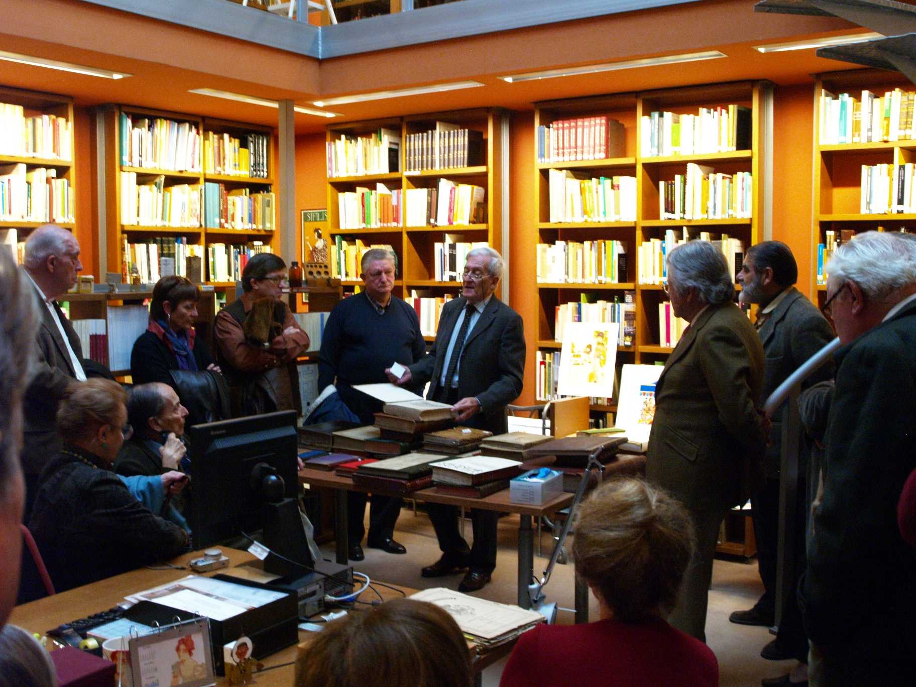 Visites a la biblioteca històrica